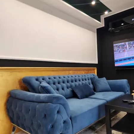 Luxury Continental Two Апартамент