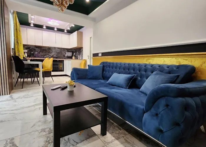 דירה Luxury Continental Two