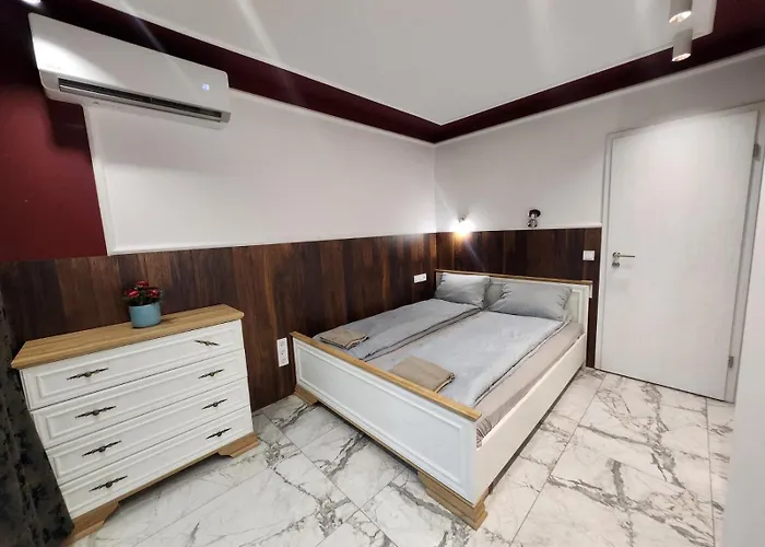 דירה Luxury Continental Two